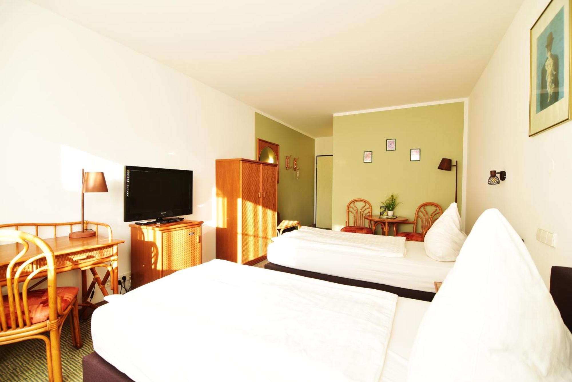 Land-Gut-Hotel Schenkenberger Hof Делич Экстерьер фото