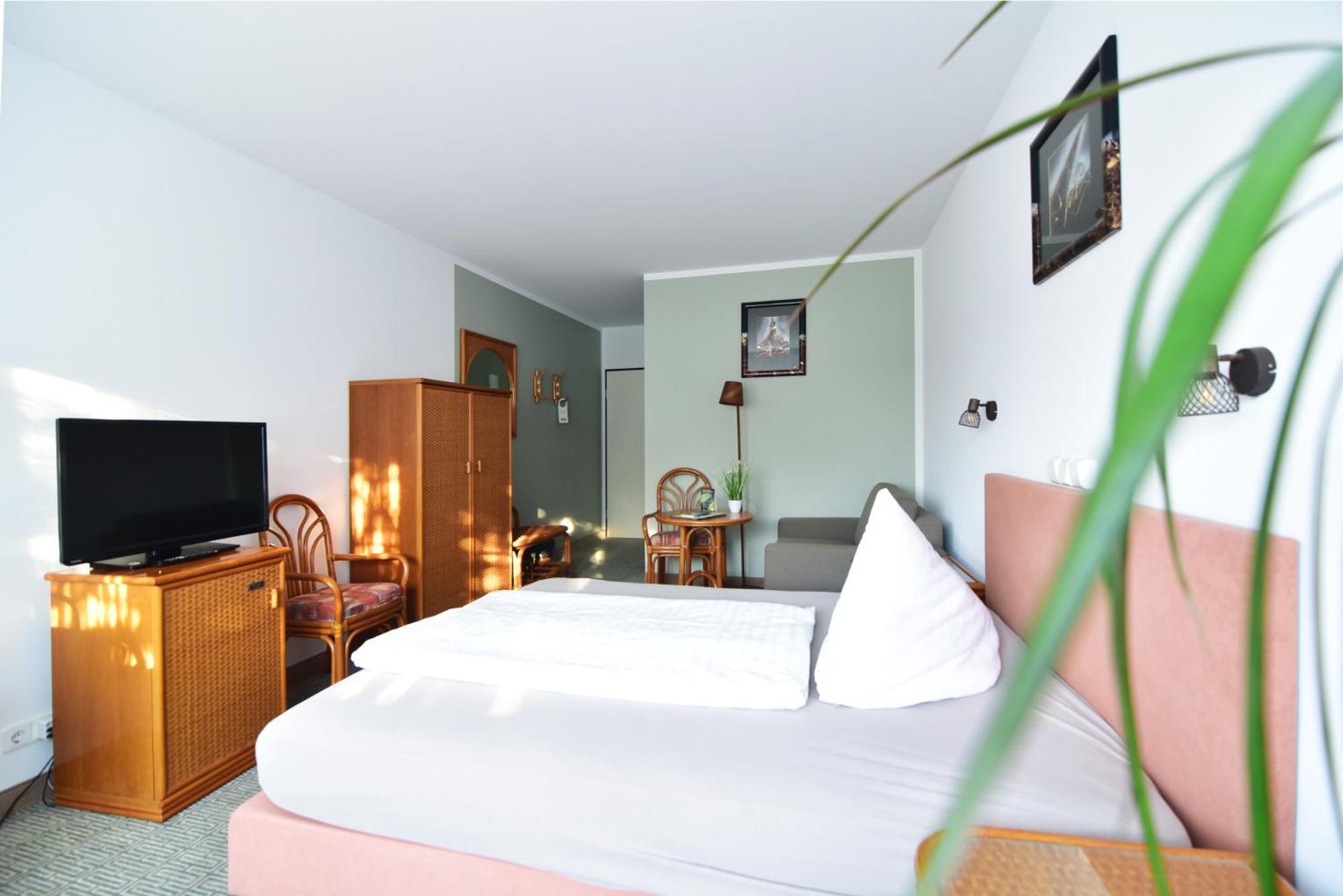 Land-Gut-Hotel Schenkenberger Hof Делич Экстерьер фото